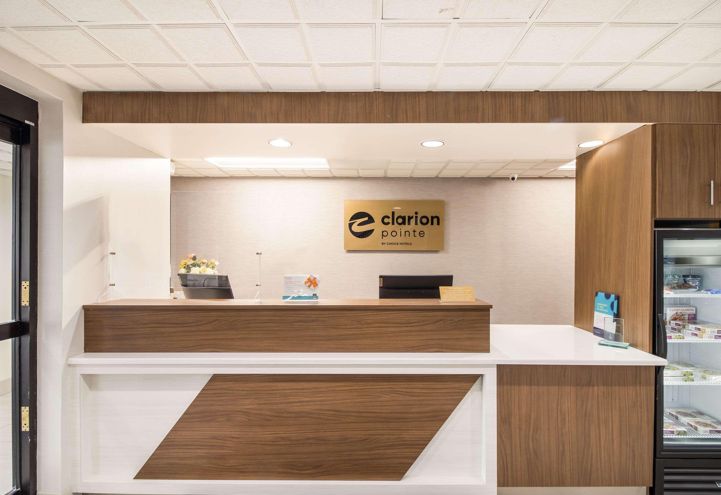 Hotel Clarion Pointe New Bern Exterior foto