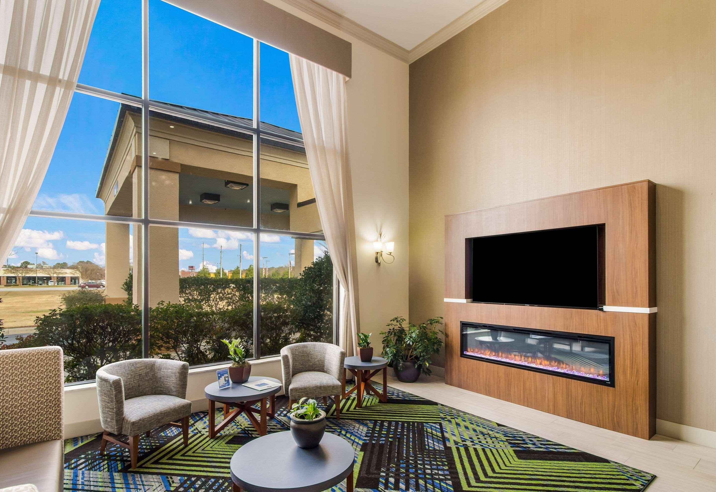 Hotel Clarion Pointe New Bern Exterior foto