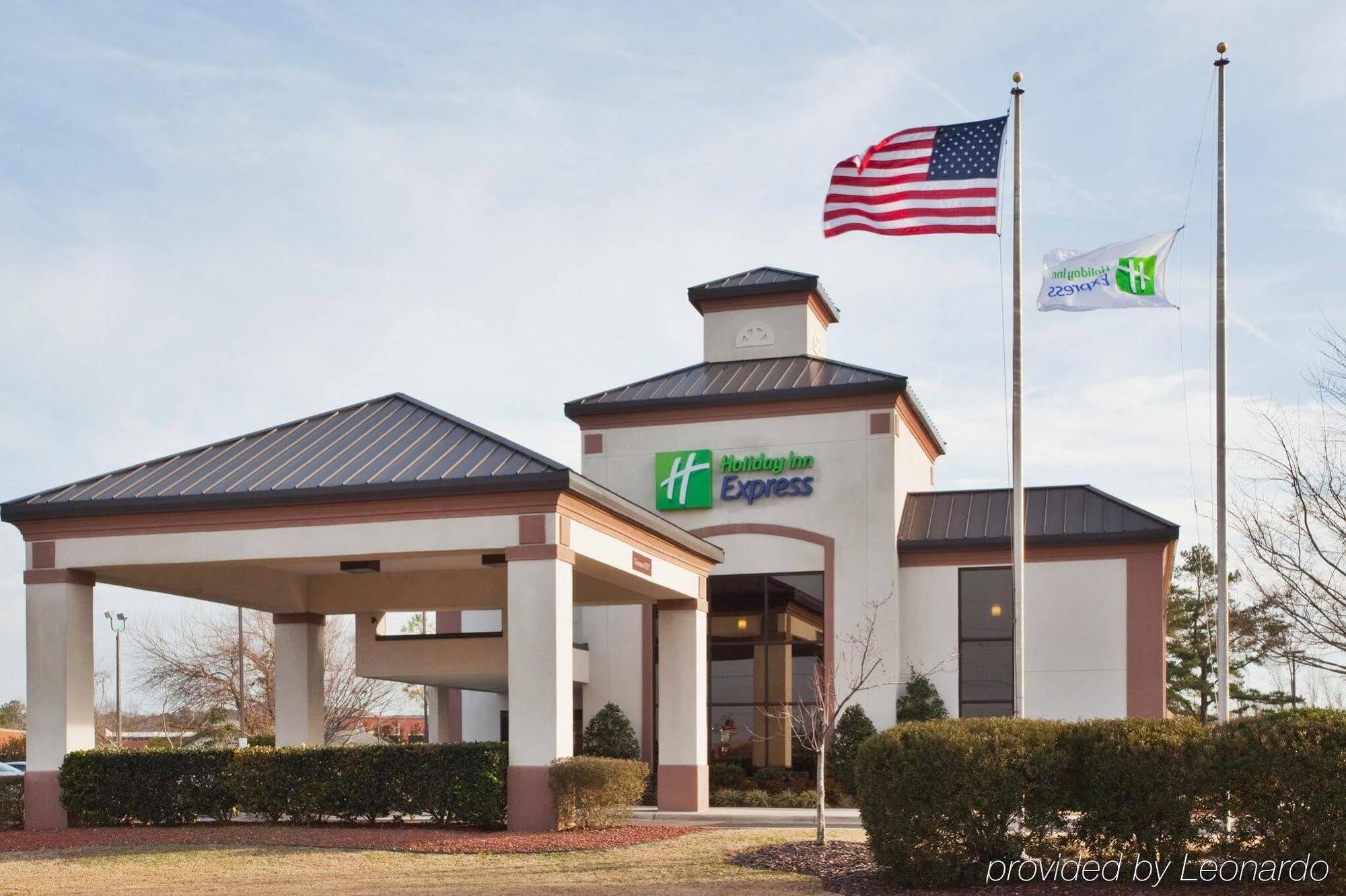 Hotel Clarion Pointe New Bern Exterior foto